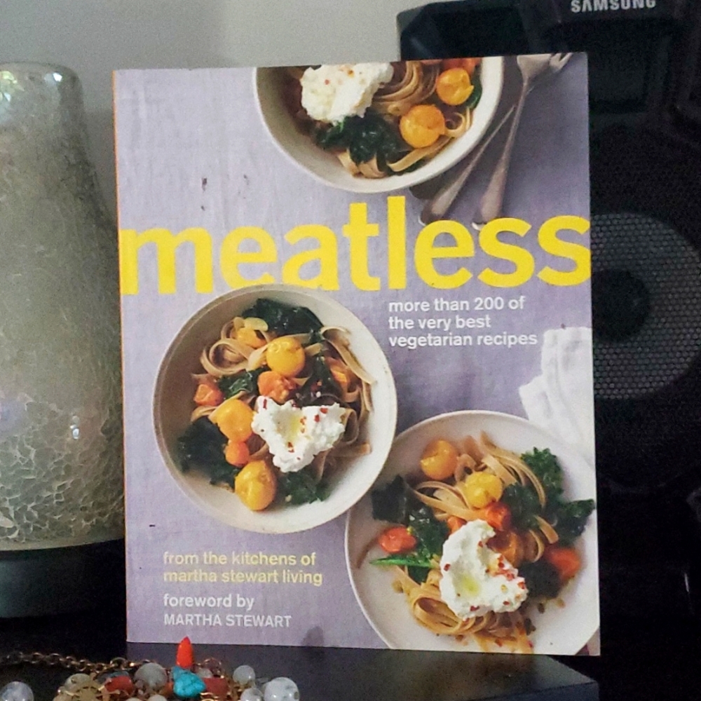 Book - Meatless